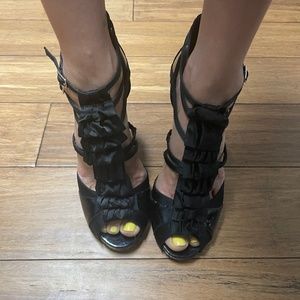 Steve Madden Black Tuxedo Style Heels